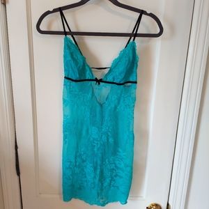 NWOT- Victoria's Secret Lace Body Con Nightie